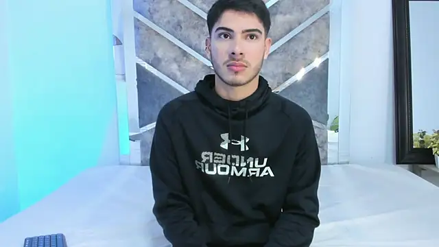 Apolo Gray online show from 02.03.26