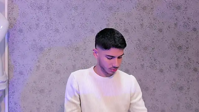 Apolo Gray online show from 02.06.26