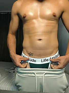 logan-31 online show from 04.03.26