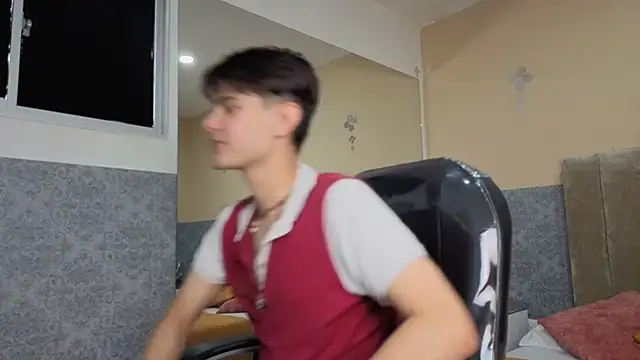 Snapshot of Derek_Sinn chatting on 02.09.26 Derek Sinn online show from 02.09.26