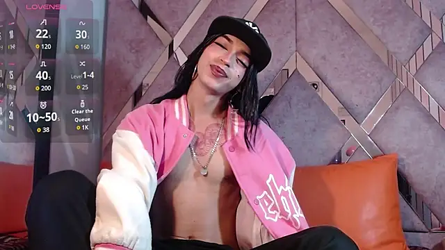 Snapshot of MeghanQueen__ chatting on 02.24.26 MeghanQueen online show from 02.24.26