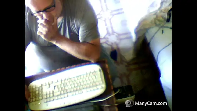 Snapshot of swichcassanesi chatting on 06.23.26 swichcassanesi online show from 06.23.26