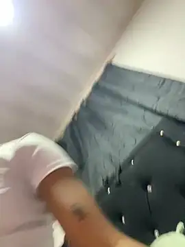 Snapshot of LIA_PARKERR chatting on 02.15.26 LIA PARKERR online show from 02.15.26