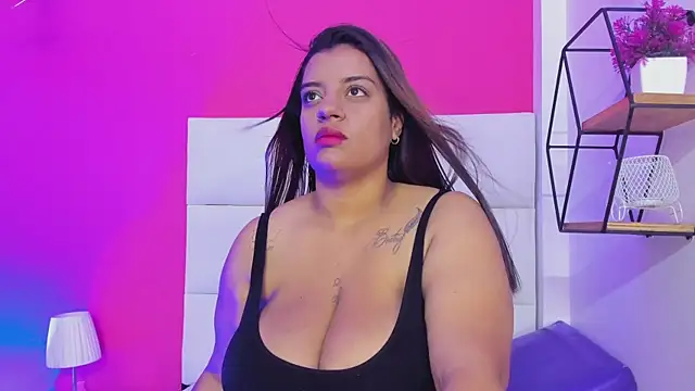 Snapshot of Roxy_sexy69_ chatting on 02.28.26 Roxy sexy69 online show from 02.28.26