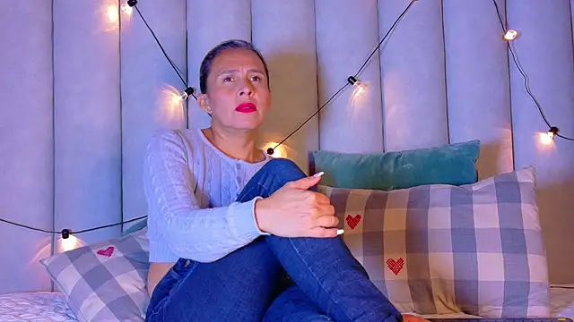 Snapshot of THALIAGRAY__ chatting on 02.27.26 THALIAGRAY online show from 02.27.26