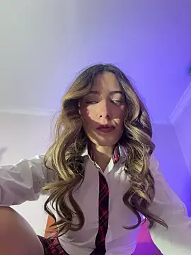 Snapshot of kloe__t18 chatting on 02.16.26 kloe t18 online show from 02.16.26