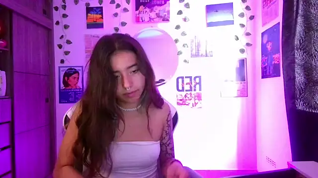 IvyStone  online show from 04.15.26