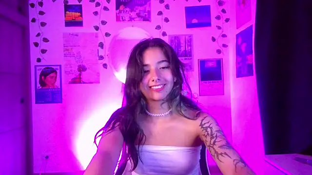 IvyStone  online show from 04.16.26