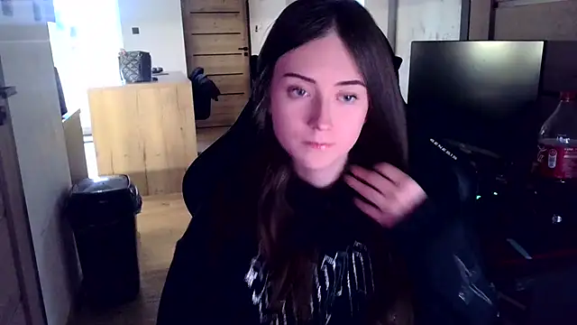 karlaluuvv online show from 04.09.26