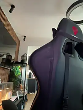 karlaluuvv online show from 04.14.26