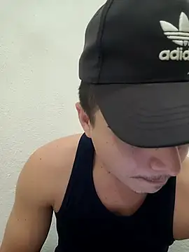 Snapshot of Reuss25 chatting on 07.22.26 Reuss25 online show from 07.22.26