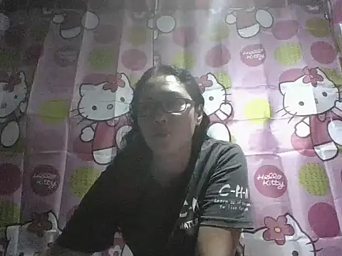 Snapshot of sexymom_siovie chatting on 05.21.26 sexymom siovie online show from 05.21.26