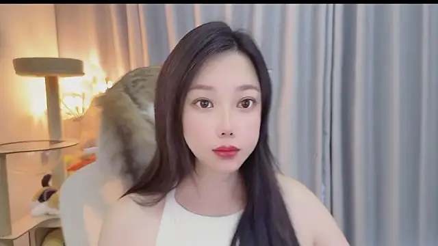 Snapshot of Yumi_yuni chatting on 06.04.26 Yumi yuni online show from 06.04.26