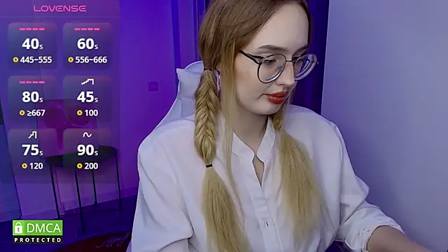 AdeLuna online show from 02.18.26