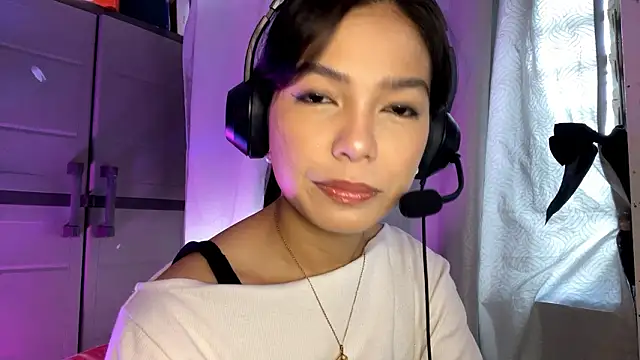 ConstancePorrini online show from 02.24.26