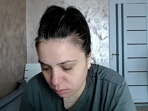 LorraGrey online show from 04.15.26