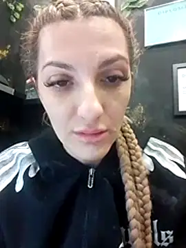 LannaQuinn online show from 02.05.26