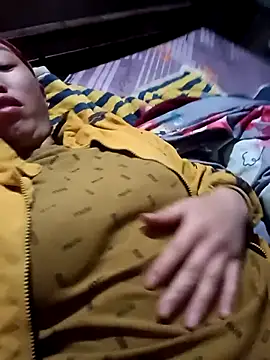 hot-luna- online show from 02.06.26