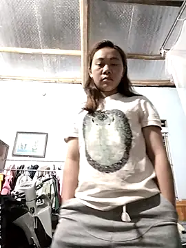 Snapshot of Bella-222 chatting on 02.13.26 Bella-222 online show from 02.13.26