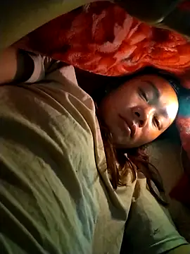 Snapshot of Bella-222 chatting on 02.15.26 Bella-222 online show from 02.15.26