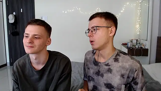 NikiKerryCum online show from 05.19.26