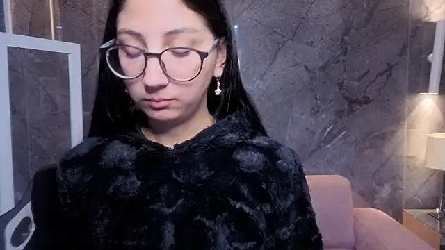 Snapshot of Sophie_jones_b chatting on 02.23.26 Sophie jones b online show from 02.23.26