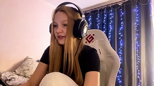 axin burnell online show from 02.28.26