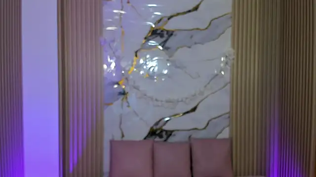 Siena Tay online show from 04.15.26