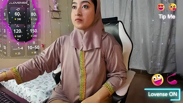 Snapshot of SamiraAwada chatting on 02.21.26 SamiraAwada online show from 02.21.26