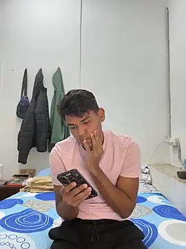 Snapshot of DavShi chatting on 02.14.26 DavShi online show from 02.14.26