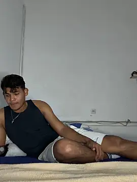 Snapshot of DavShi chatting on 02.15.26 DavShi online show from 02.15.26