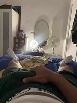 Snapshot of DavShi chatting on 02.22.26 DavShi online show from 02.22.26