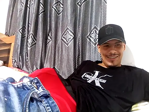 Snapshot of lok2321 chatting on 05.28.26 lok2321 online show from 05.28.26
