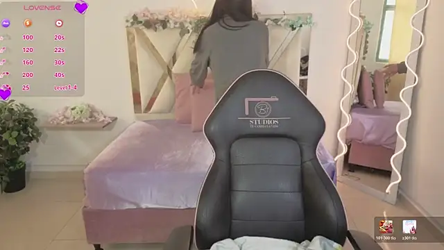 Snapshot of NEFTIS_TAY chatting on 02.28.26 NEFTIS TAY online show from 02.28.26