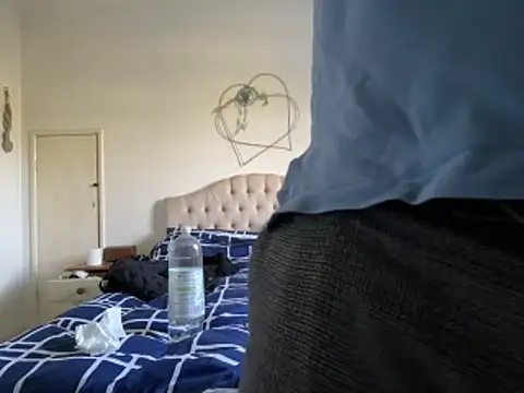 malcolm2334 online show from 04.16.26