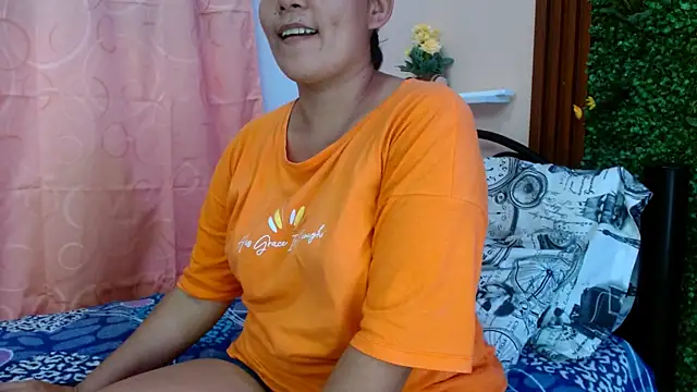 Snapshot of calimasalas2 chatting on 02.28.26 calimasalas2 online show from 02.28.26