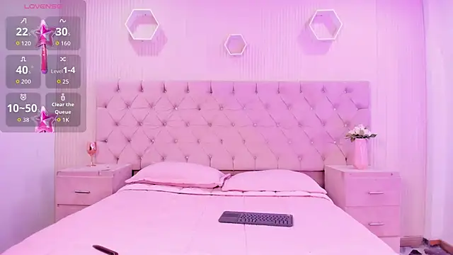 JazminRusso  online show from 04.13.26