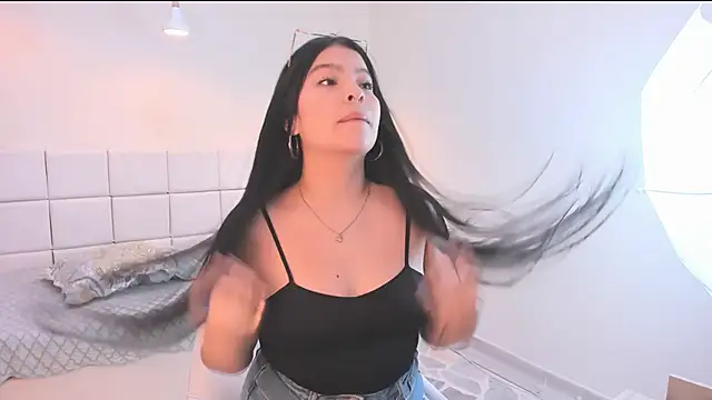 Snapshot of Hanna_Lee4 chatting on 02.24.26 Hanna Lee4 online show from 02.24.26