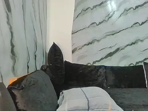 Rhieanne online show from 04.13.26