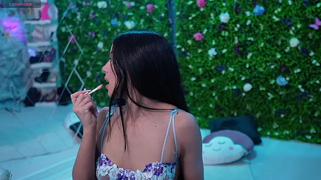 Snapshot of Baby_nico chatting on 02.07.26 Baby nico online show from 02.07.26