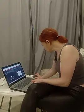 Snapshot of ValerieFisher chatting on 02.20.26 ValerieFisher online show from 02.20.26