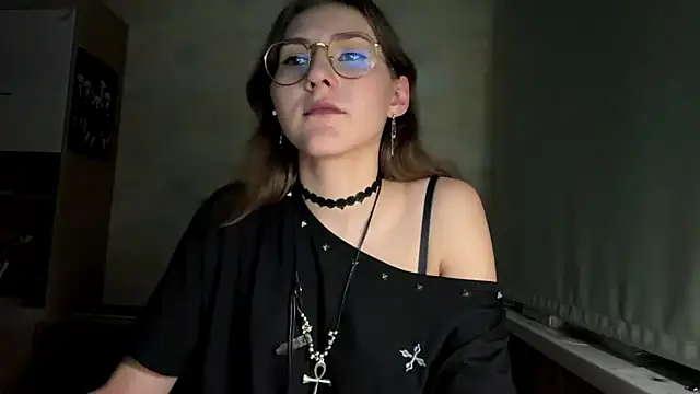 Snapshot of Miaaa_Moon chatting on 07.16.26 Miaaa Moon online show from 07.16.26