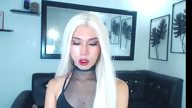 QueenAlisonfoxx online show from 06.11.26