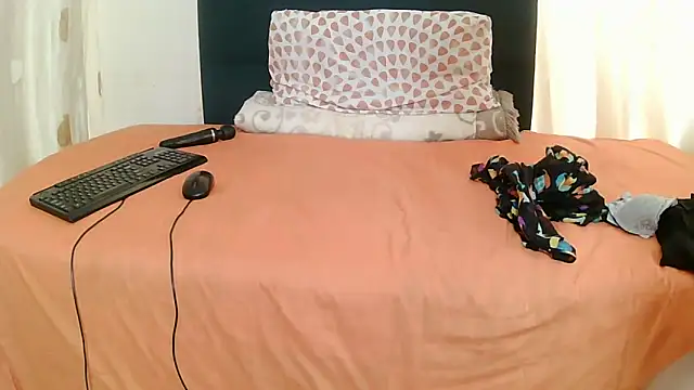 Exotic FreakyQueen online show from 02.17.26