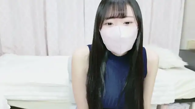 Snapshot of MOE_o0 chatting on 02.04.26 MOE o0 online show from 02.04.26