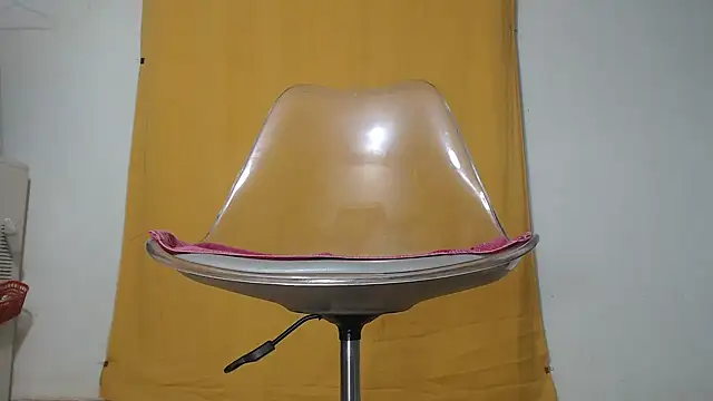 Snapshot of Mela889 chatting on 04.19.26 Mela889 online show from 04.19.26