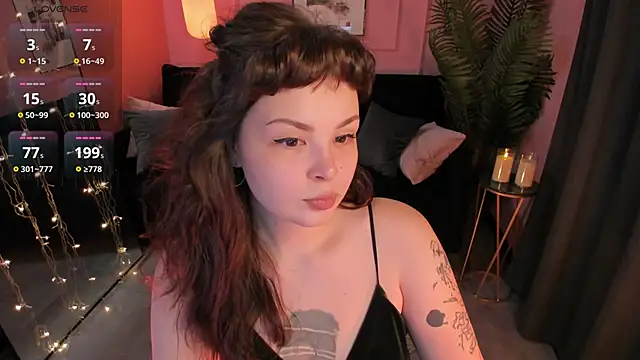 Snapshot of Maykinkya chatting on 02.05.26 Maykinkya online show from 02.05.26