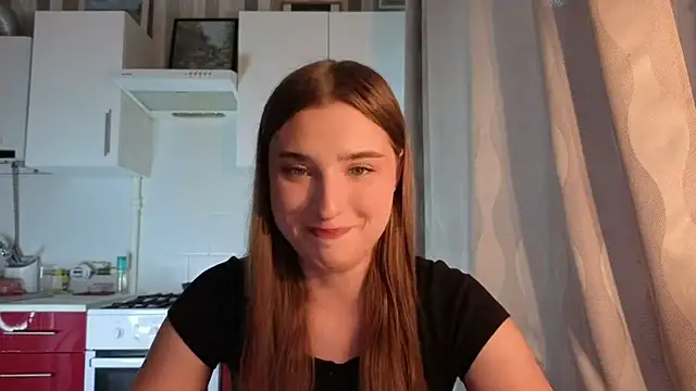 Snapshot of LissaBliss chatting on 06.18.26 LissaBliss online show from 06.18.26
