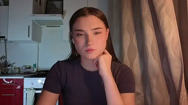Snapshot of LissaBliss chatting on 06.23.26 LissaBliss online show from 06.23.26