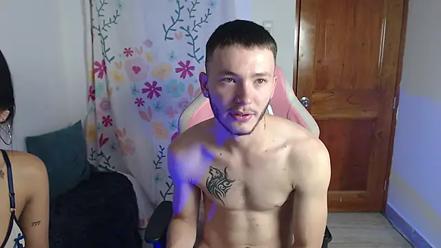 Snapshot of Ariana_Esteban07 chatting on 02.21.26 Ariana Esteban07 online show from 02.21.26